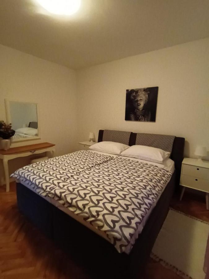 Apartment Marino セニ エクステリア 写真